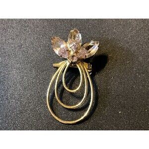 Vintage Marquis Shape Ligth Lavendar Rhinestones Brooch